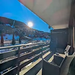 Center Of ! 2 With Balcony *