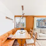 Center Of ! 2 With Balcony Apartment *