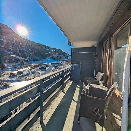 Center Of ! 2 With Balcony *