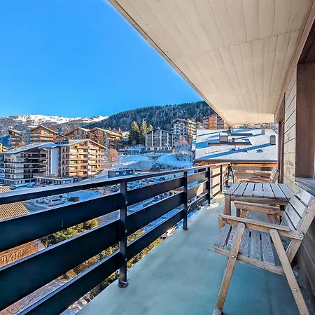 Center Of ! 3 With Balcony Apartment