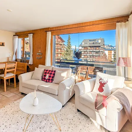 Apartment Center Of ! 3 With Balcony *