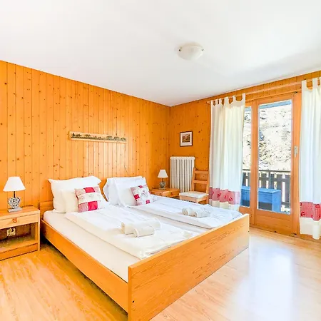 Apartment Center Of ! 3 With Balcony