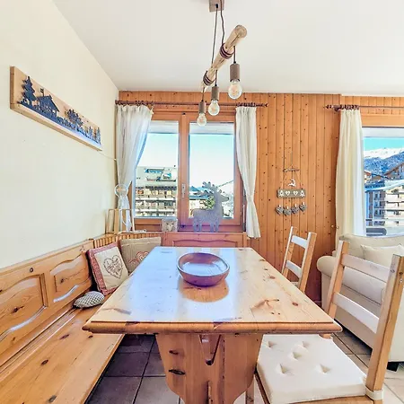 Apartment Center Of ! 3 With Balcony