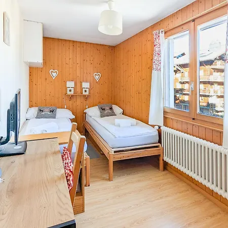 Center Of ! 3 With Balcony Apartment *
