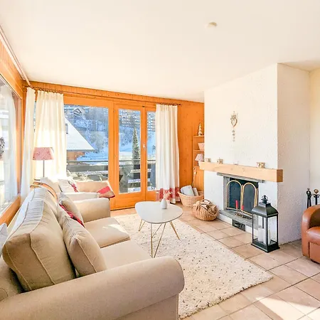 Center Of ! 2 With Balcony ナンダ